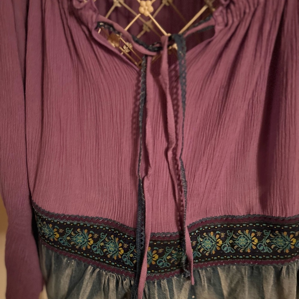 Blouse and skirt set medium or large - Picture 6 of 16